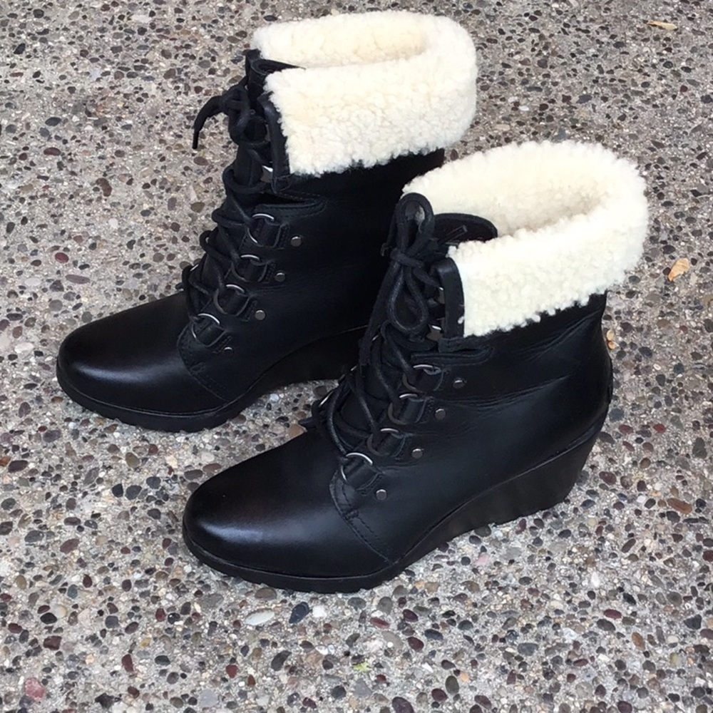 Sorel Women Lace Up Shearling Black Leather Wedge Boots